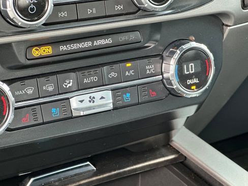 Used 2022 Ford F250 Lariat w/ Lariat Value Package image 30