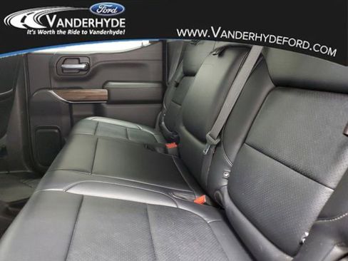 Used 2021 Chevrolet Silverado 1500 RST image 12