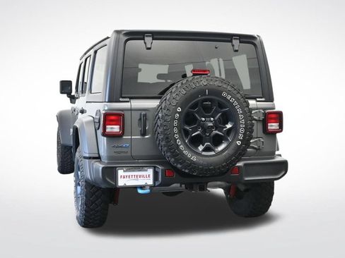 Used 2023 Jeep Wrangler Unlimited w/ Cold Weather Group AWD/4WD image 8