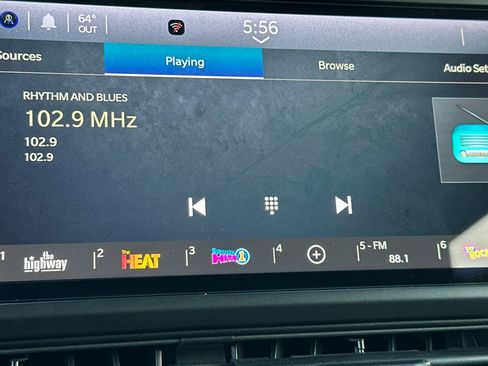 Used 2024 Jeep Wrangler Unlimited image 22