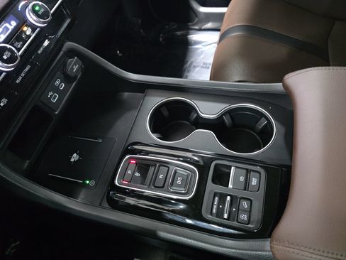 Used 2024 Honda Pilot Elite image 25