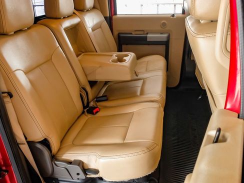 Used 2015 Ford F350 Lariat w/ Lariat Interior Package image 33