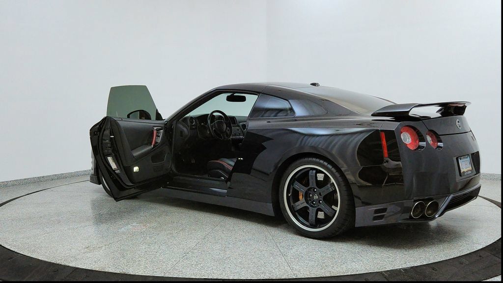 Used 2012 Nissan GT-R Black Edition AWD/4WD image 10