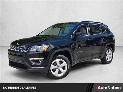 Used 2021 Jeep Compass Latitude w/ Sun and Sound Group AWD/4WD image 1