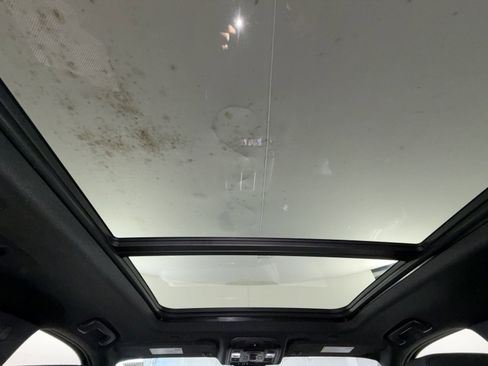 Used 2024 GMC Yukon Denali w/ Denali Reserve Package image 24