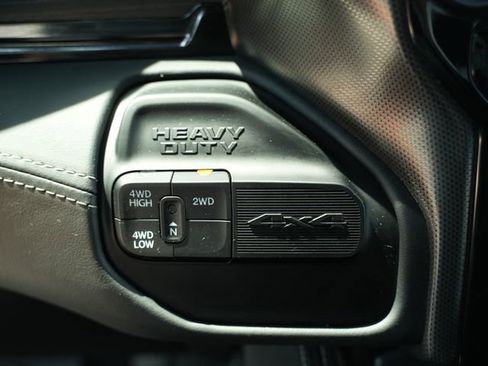 Used 2024 RAM 2500 Limited AWD/4WD image 35