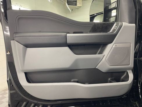 New 2026 Ford F250 XLT w/ XLT Premium Package AWD/4WD image 18