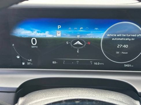 Used 2025 Kia Seltos SX w/ SX Sunroof Package AWD/4WD image 29