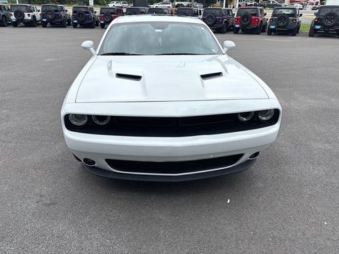 Used 2022 Dodge Challenger SXT w/ Driver Convenience Group AWD/4WD image 5