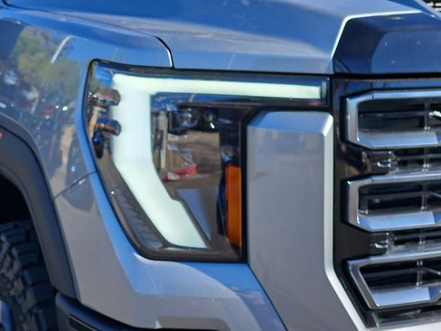 Used 2026 GMC Sierra 3500 AT4 w/ AT4 Premium Plus Package AWD/4WD image 10