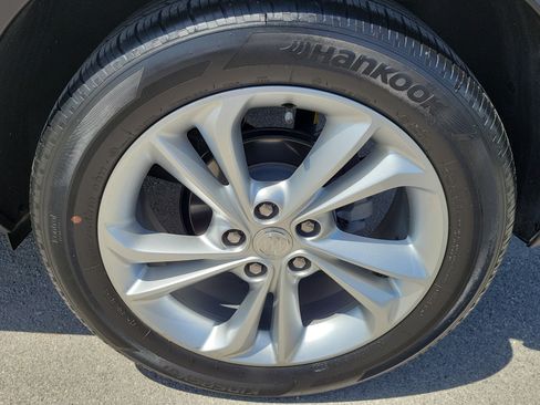 Used 2023 Buick Encore GX Preferred FWD image 24