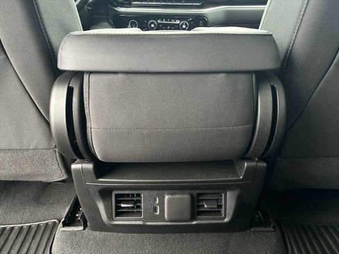 Used 2024 Chevrolet Silverado 1500 LT image 21