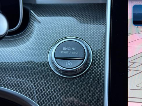 Used 2024 Mercedes-Benz C 43 AMG 4MATIC Sedan image 24