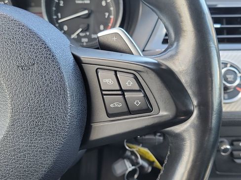 Used 2014 BMW Z4 sDrive35i image 16