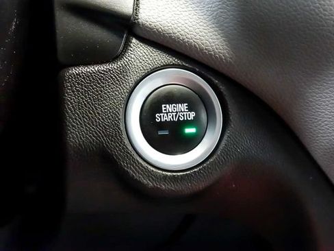 Certified 2019 Chevrolet Equinox LS w/ LS Convenience Package FWD image 20