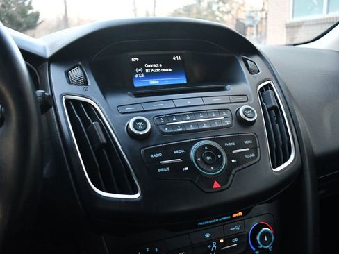 Used 2016 Ford Focus SE w/ Equipment Group 201A image 23