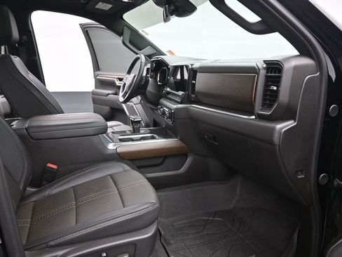 Used 2024 Chevrolet Silverado 1500 High Country w/ High Country Premium Package image 24