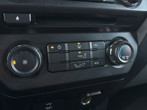 Used 2016 Ford F150 XLT AWD/4WD image 17