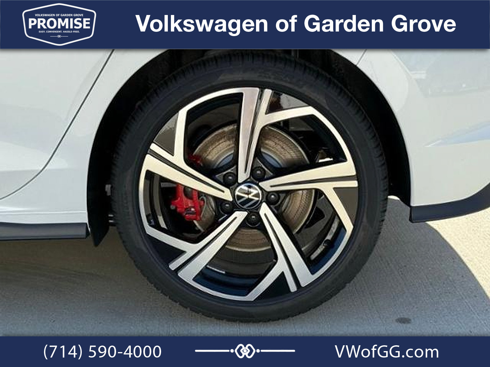 New 2026 Volkswagen GTI SE FWD image 10