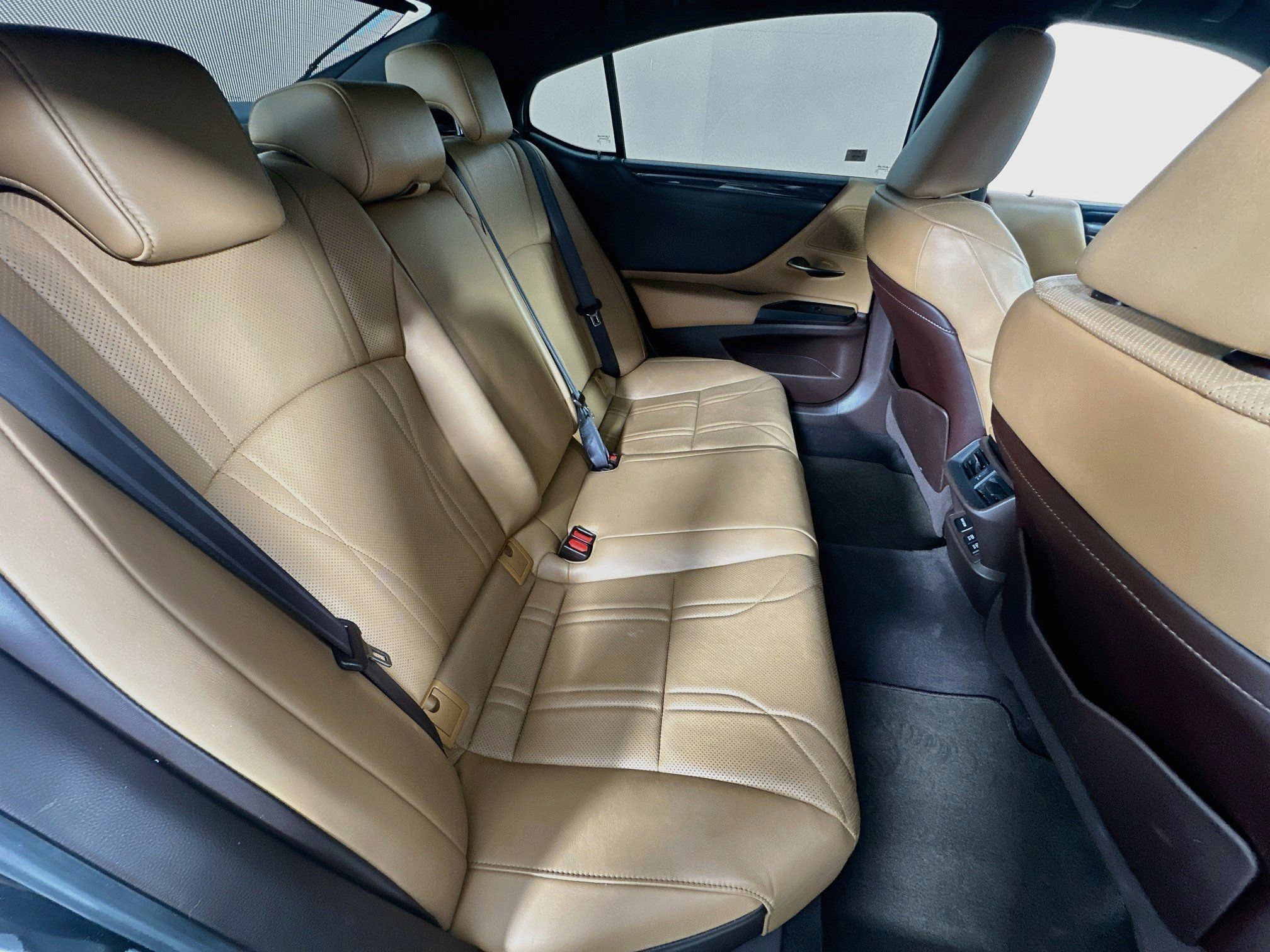 Used 2019 Lexus ES 350 w/ Accessory Package 2 FWD image 27