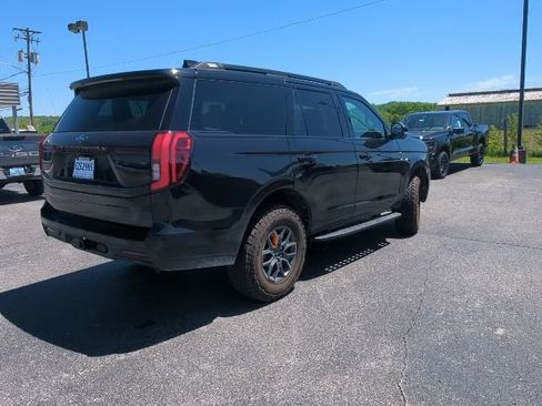 Used 2026 Ford Expedition Tremor AWD/4WD image 12