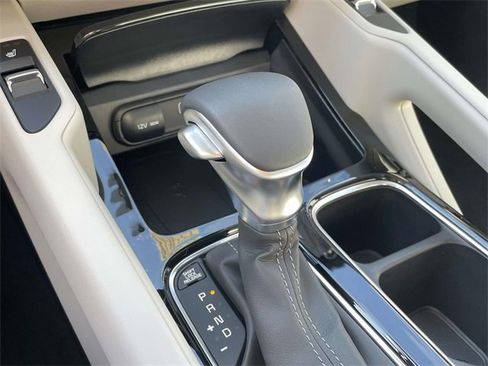 New 2025 Kia Telluride S image 43