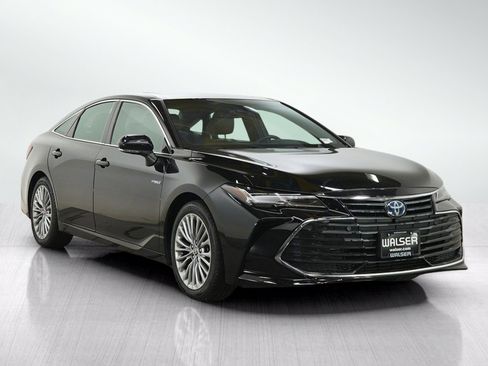 Used 2021 Toyota Avalon Limited w/ Advanced Safety Package FWD image 9