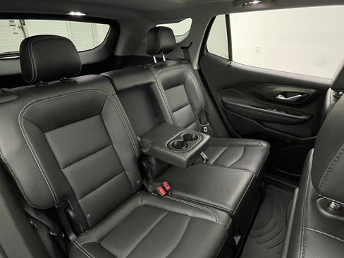 Used 2022 GMC Terrain SLT w/ Infotainment Package II AWD/4WD image 40