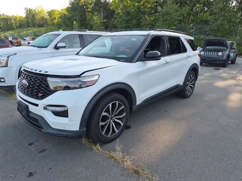 Used 2020 Ford Explorer ST w/ Premium Technology Package AWD/4WD image 4