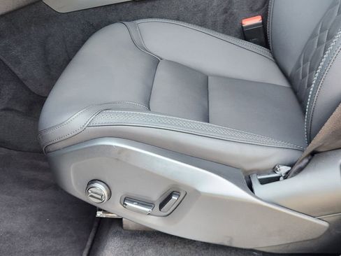 Used 2025 Volvo XC90 B6 Plus AWD/4WD image 23