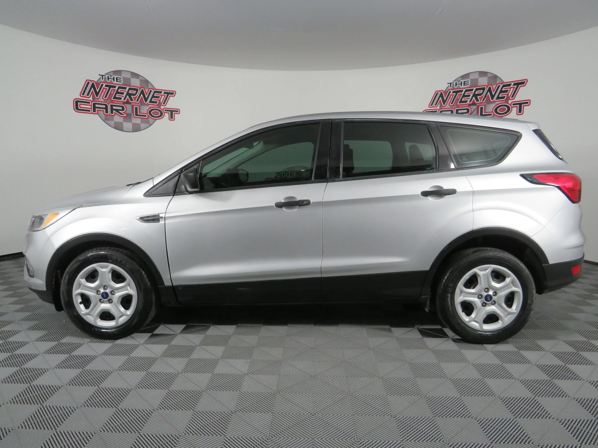 Used 2019 Ford Escape S FWD image 5
