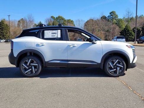 New 2026 Nissan Kicks SV w/ Cold Weather Package FWD image 2