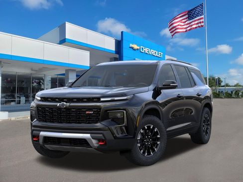 New 2026 Chevrolet Traverse Z71 w/ Enhanced Driving Package AWD/4WD image 6