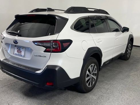 Certified 2024 Subaru Outback Premium AWD/4WD image 3