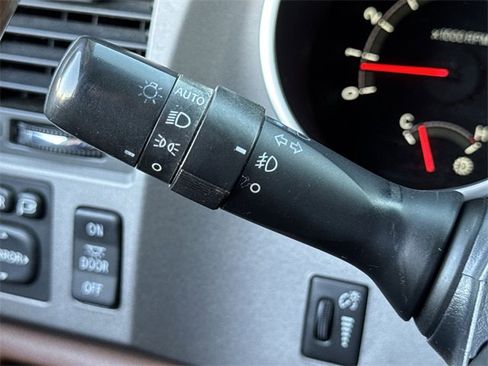 Used 2013 Toyota Tundra Platinum image 22