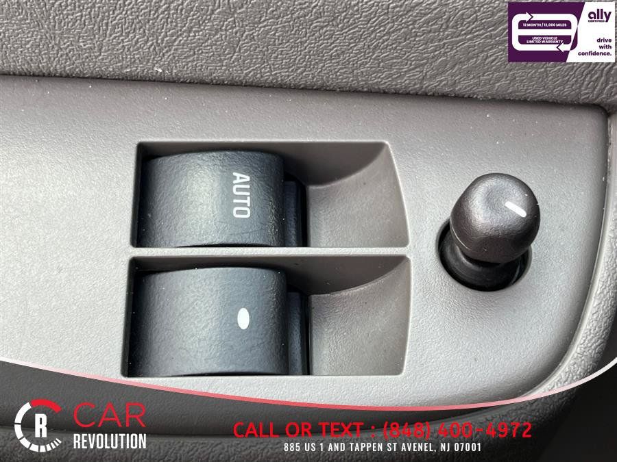 Used 2021 Chevrolet Express 2500 Extended w/ Driver Convenience Package RWD image 29