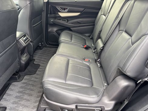 Used 2022 Subaru Ascent Limited image 19