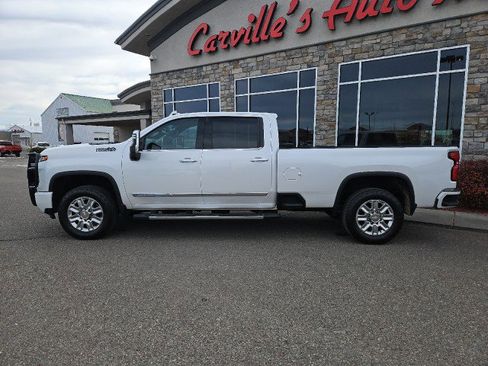 Used 2025 Chevrolet Silverado 3500 High Country w/ High Country Premium Package image 2