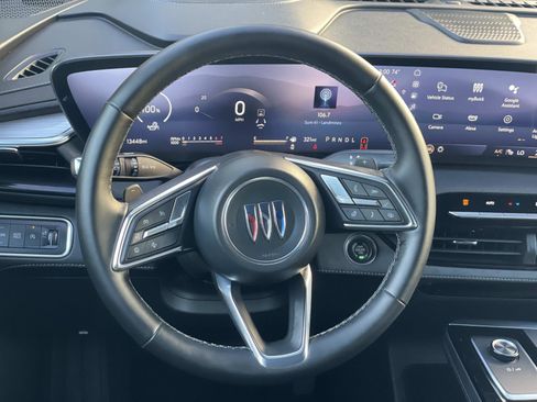 Used 2025 Buick Enclave Preferred image 10