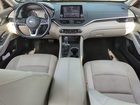 Used 2019 Nissan Altima 2.5 SV FWD image 18