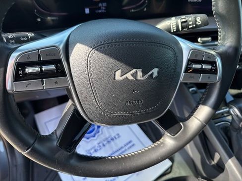 Used 2023 Kia Telluride S AWD/4WD image 16