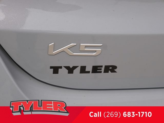 Used 2023 Kia K5 GT-Line AWD/4WD image 13