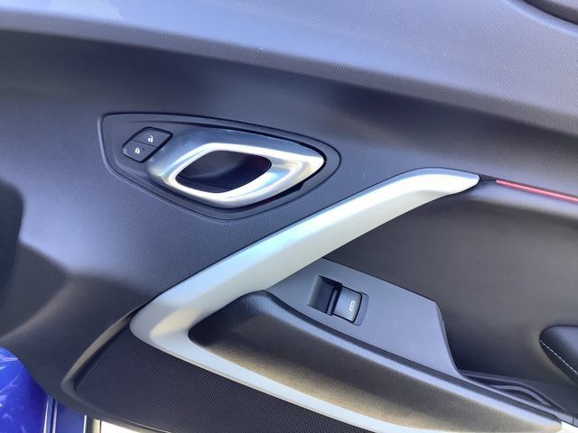 Used 2022 Chevrolet Camaro LT RWD image 30
