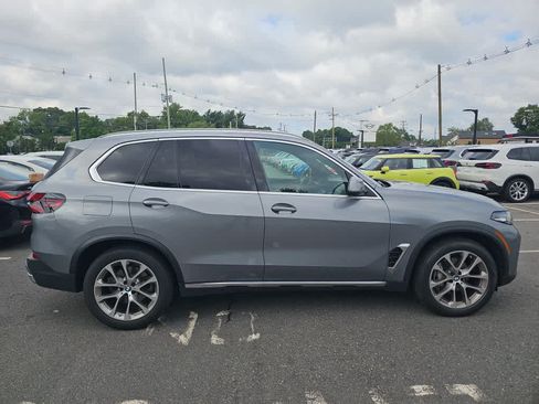 Used 2024 BMW X5 xDrive40i w/ Parking Assistance Package AWD/4WD image 5