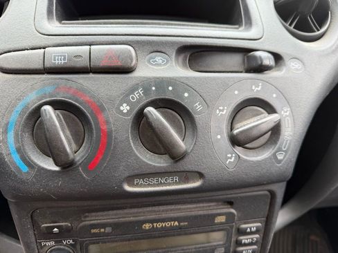 Used 2003 Toyota Echo Coupe FWD image 4