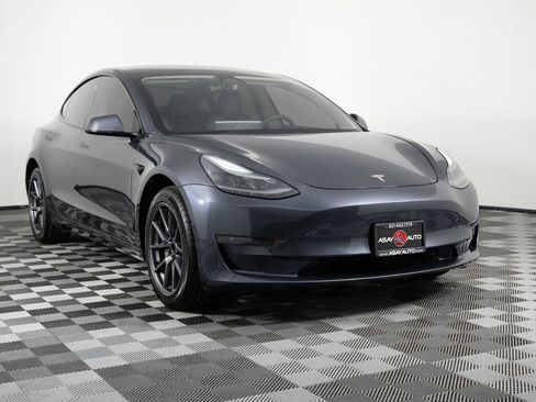 Used 2021 Tesla Model 3 Standard Range image 10