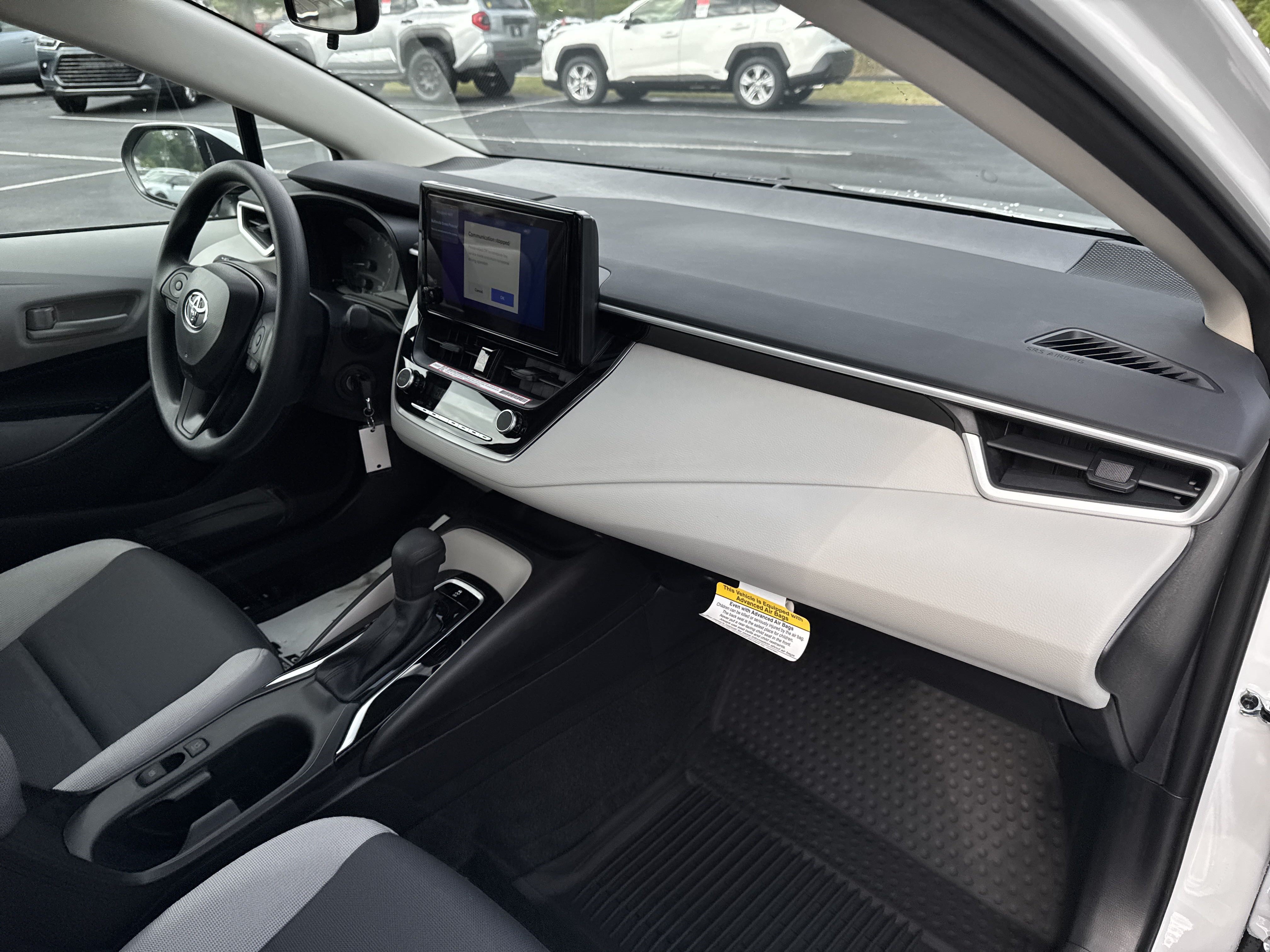 Used 2025 Toyota Corolla LE FWD image 33