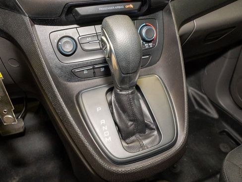 Used 2019 Ford Transit Connect XL image 15