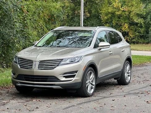 Used 2015 Lincoln MKC AWD w/ Equipment Group 102A Reserve image 3