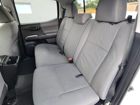 Used 2016 Toyota Tacoma SR5 image 26